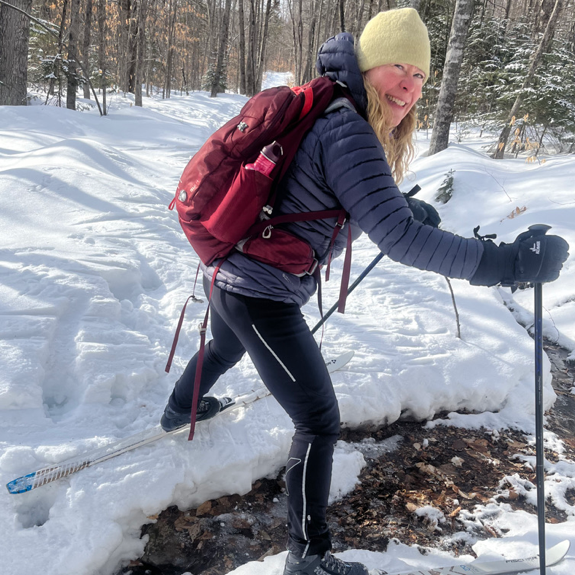 gwyneth cross country skiing